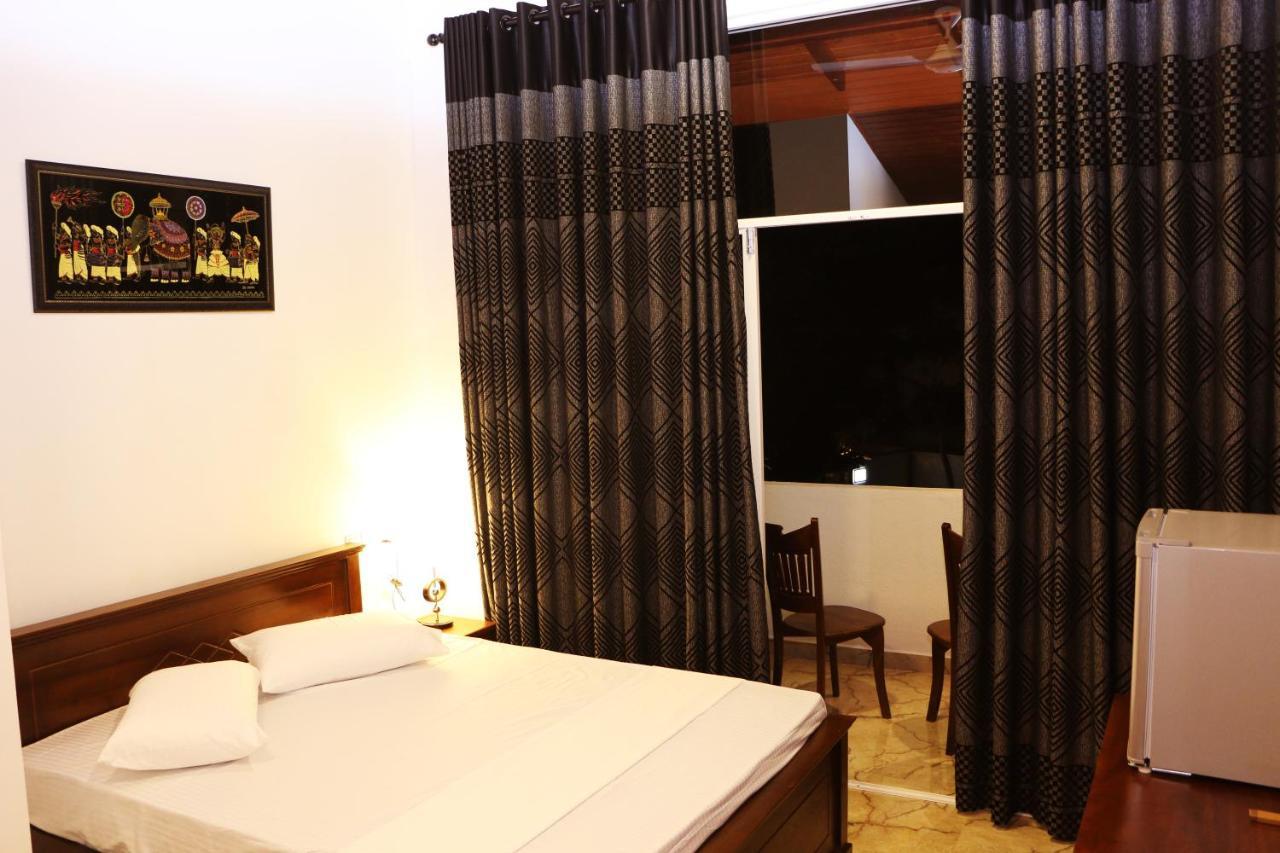 Ashford Beach Matara Exterior photo
