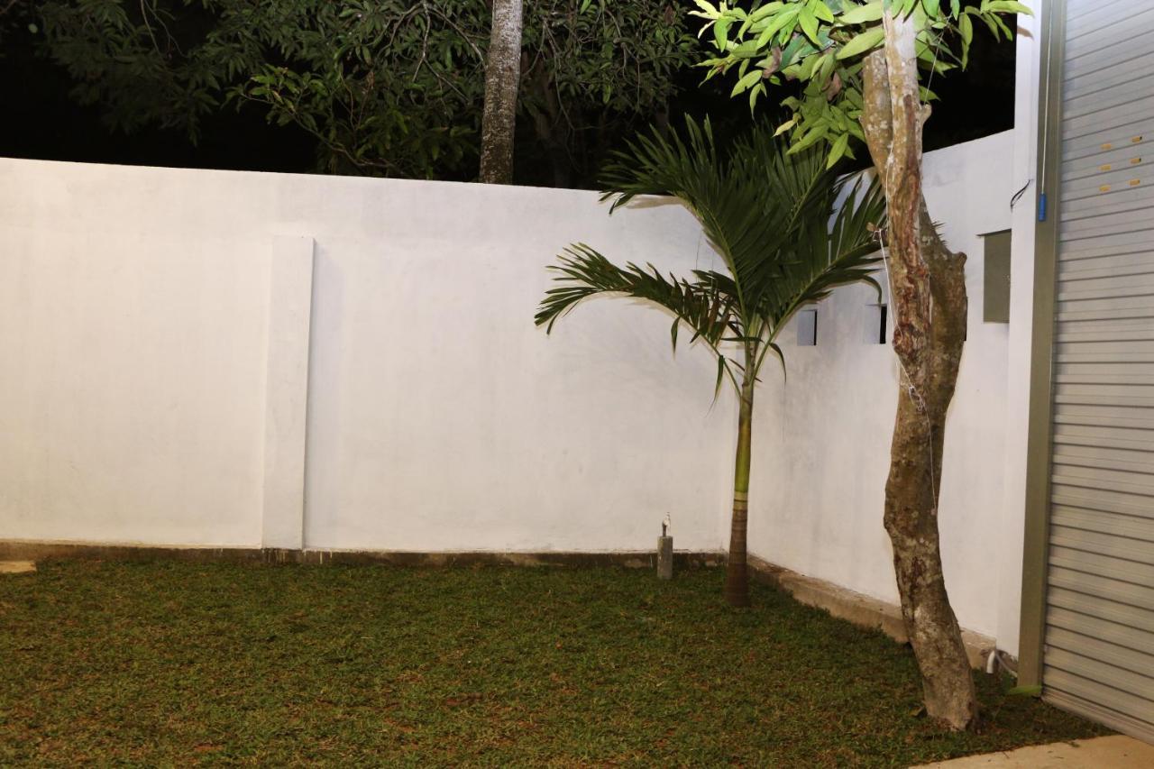 Ashford Beach Matara Exterior photo