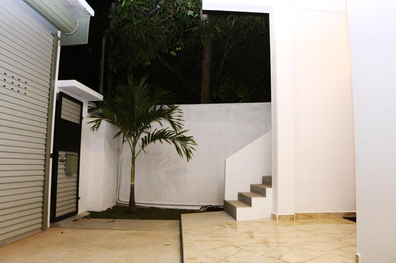 Ashford Beach Matara Exterior photo